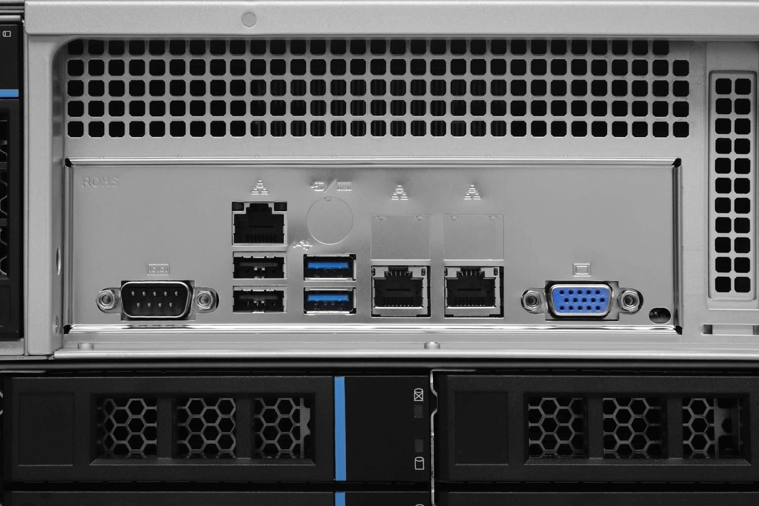 Сервер IRU Rock s4136p 1x6248 2x16Gb 1x500Gb M.2 SSD 9361-16i XL710 2x1600W w/o OS (2158981)