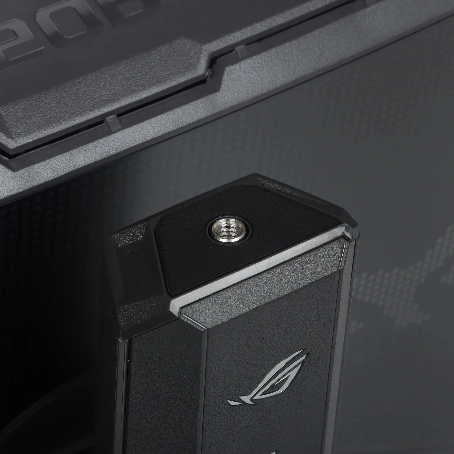 Монитор Asus 31.5" ROG Strix XG32UCWG черный OLED LED 0.03ms 16:9 HDMI матовая HAS 1300cd 178гр/178гр 3840x2160 165Hz DP 4K USB 7.3кг