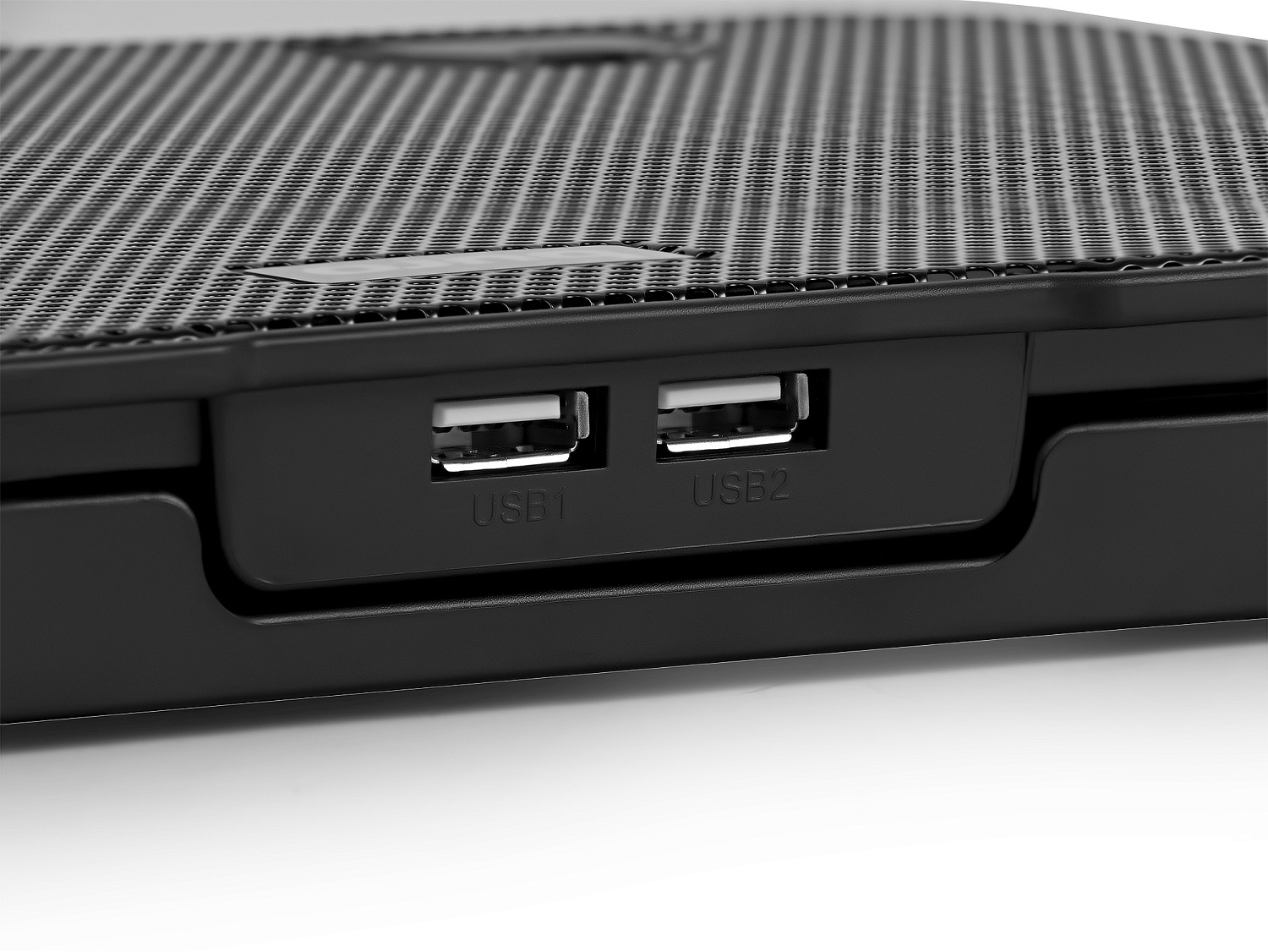 Подставка для ноутбука Buro BU-LCP150-B213 15"335x265x22мм 74.35дБ 1xUSB 2x 140ммFAN 480г металлическая сетка/пластик черный Подставка для ноутбука Buro BU-LCP150-B213 15"335x265x22мм 74.35дБ 1xUSB 2x 140ммFAN 480г металлическая сетка/пластик черный