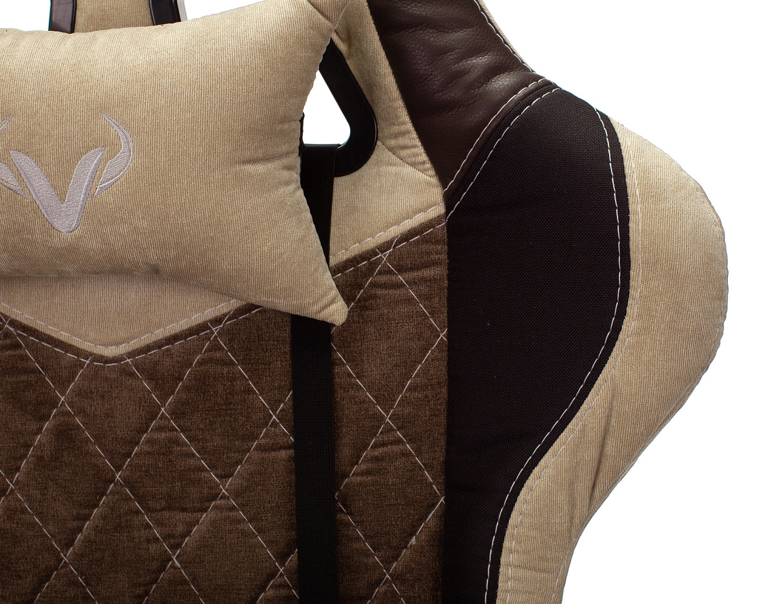 Кресло игровое Zombie VIKING 7 KNIGHT Fabric коричневый/бежевый ткань/эко.кожа с подголов. крестов. металл Кресло игровое Zombie VIKING 7 KNIGHT Fabric коричневый/бежевый ткань/эко.кожа с подголов. крестов. металл