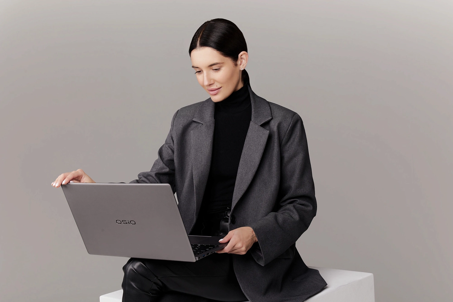 Ноутбук Osio FocusLine F150i-007 Core i5 1155G7 16Gb SSD512Gb Intel Iris Xe graphics 15.6" IPS FHD (1920x1080) Windows 11 Home grey WiFi BT Cam 6000mAh