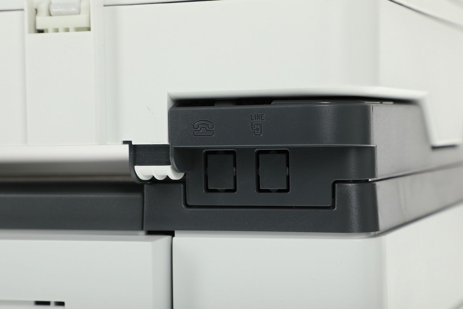 МФУ лазерный Pantum CM1100ADW A4 Net WiFi белый