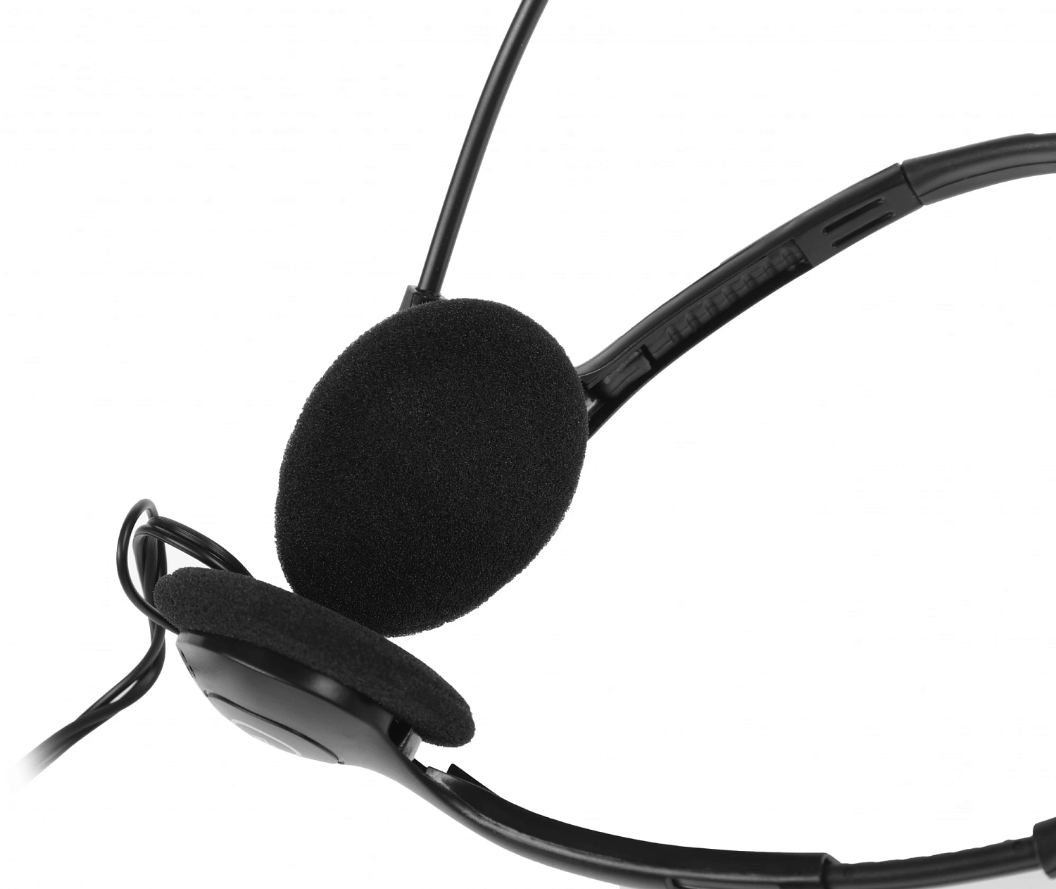 Наушники с микрофоном Defender Aura 102 черный 1.8м накладные оголовье (63102)