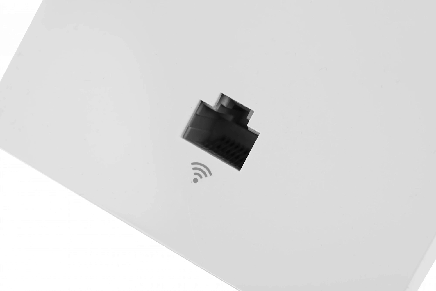 Точка доступа IP-Com W36AP AC1200 Wi-Fi белый