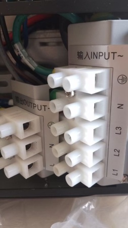 Источник бесперебойного питания ИБП APC Smart-UPS SRT 10000VA RM SRT10KRMXLI (SURT10000XLI-CH) Источник бесперебойного питания ИБП APC Smart-UPS SRT 10000VA RM SRT10KRMXLI (SURT10000XLI-CH)