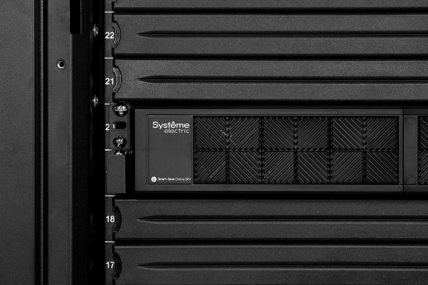 Источник бесперебойного питания Systeme Electric Smart-Save Online SRV, 2000VA/1800W, On-Line, Rack 2U(Tower convertible), LCD, Out: 6xC13, SNMP Intelligent Slot, USB, RS-232