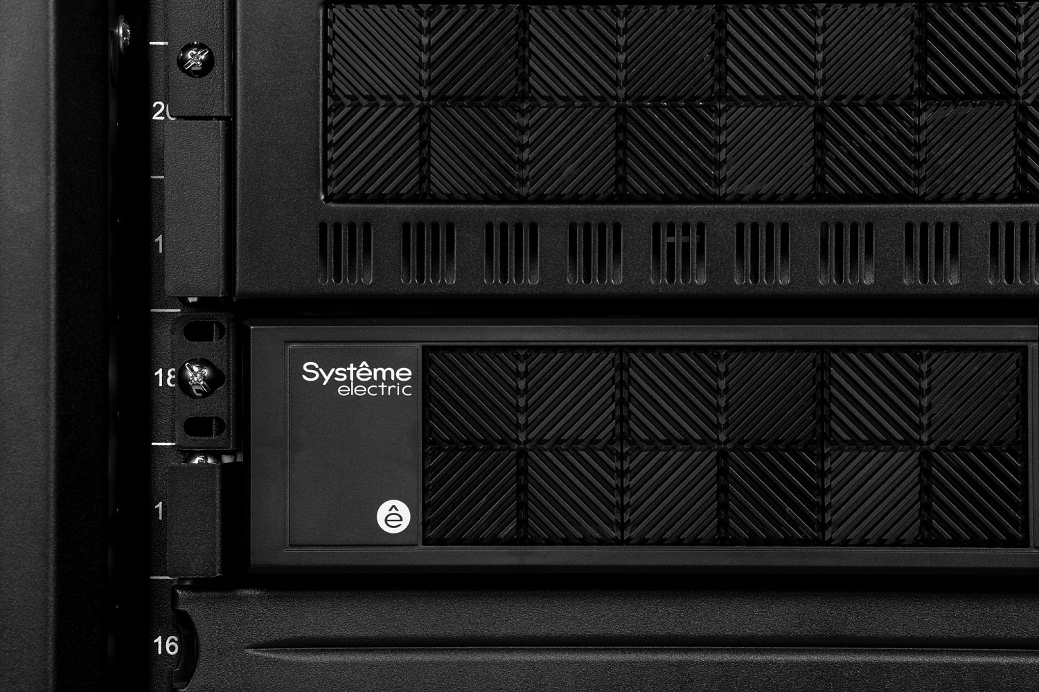 Источник бесперебойного питания Systeme Electric Smart-Save Online SRV, 10000VA/9000W, On-Line, Extended-run, Rack 5U(Tower convertible), LCD, Out: Hardwire, SNMP Intelligent Slot, USB, RS-232