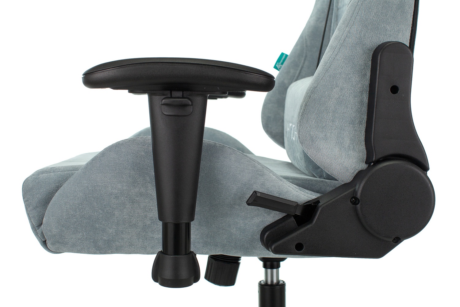 Кресло игровое Zombie VIKING KNIGHT Fabric серо-голубой Light-28 с подголов. крестов. металл Кресло игровое Zombie VIKING KNIGHT Fabric серо-голубой Light-28 с подголов. крестов. металл