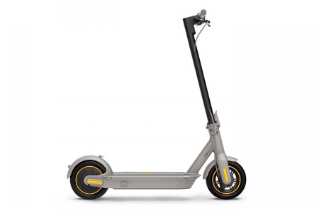Электросамокат Ninebot KickScooter MAX G30LP, макс. скорость 30 км/ч, запас хода 40 км, мощность 350 Вт, угол подъема 20°