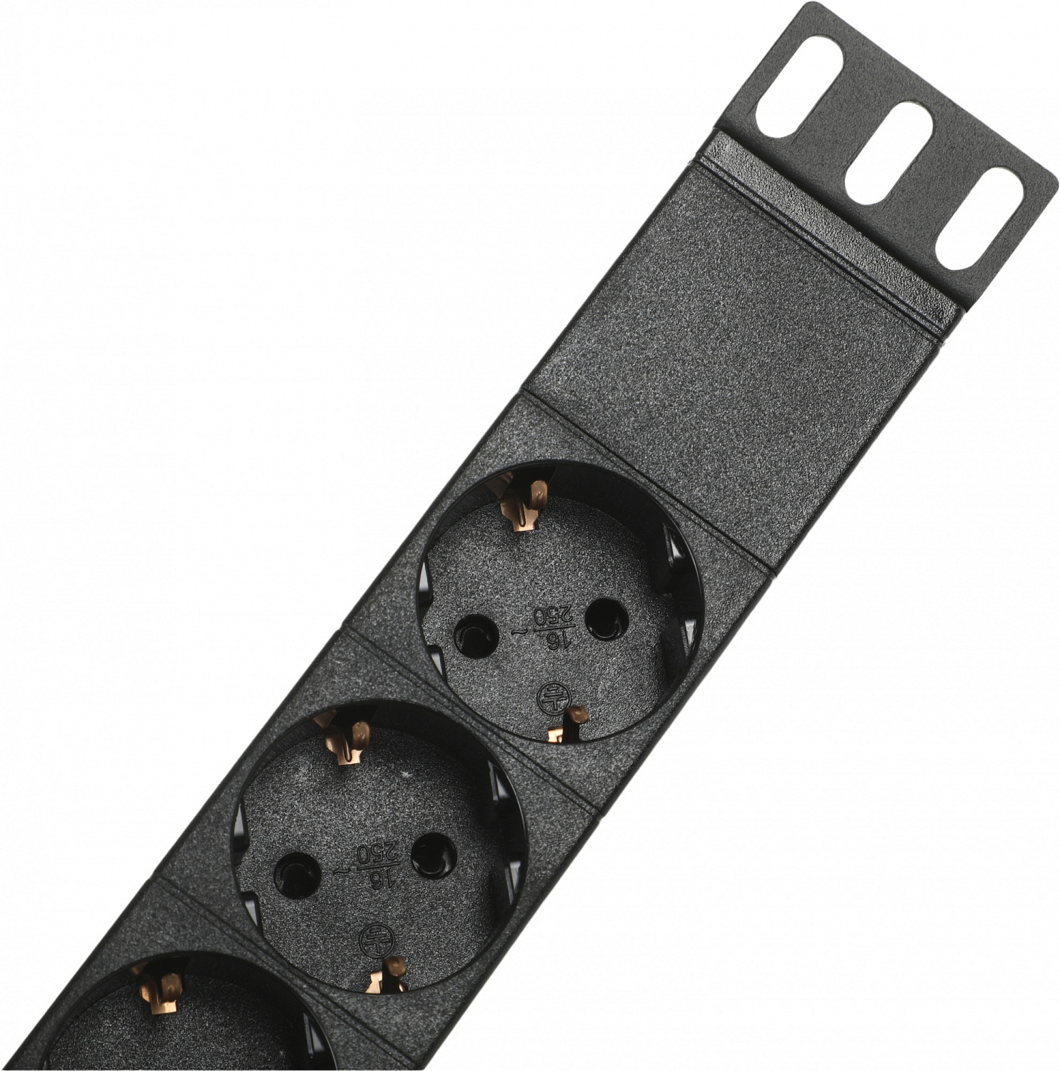 ITK PDU 6 розеток DIN49440 (нем.станд.), с автоматом 10А, 1U, без шнура, вх.IEX320 C14, алюминиевый профиль, черный ITK PDU 6 розеток DIN49440 (нем.станд.), с автоматом 10А, 1U, без шнура, вх.IEX320 C14, алюминиевый профиль, черный