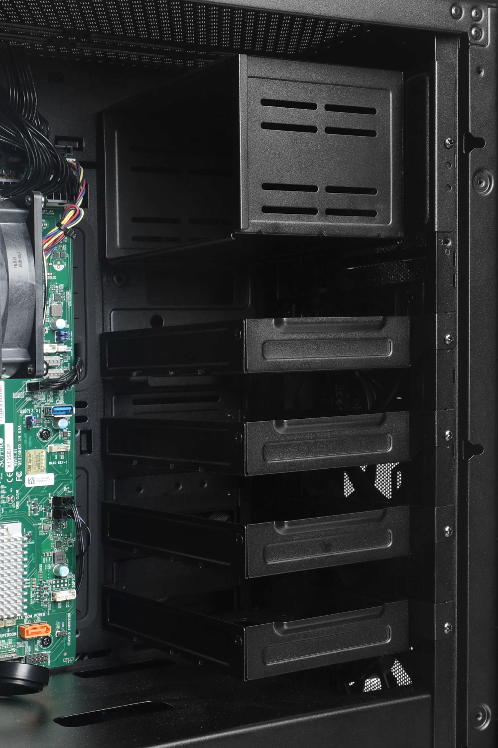 Сервер IRU Rock S9105P 1x4410T 2x16Gb 1x1Tb SSD 1x750W w/o OS (2141412)