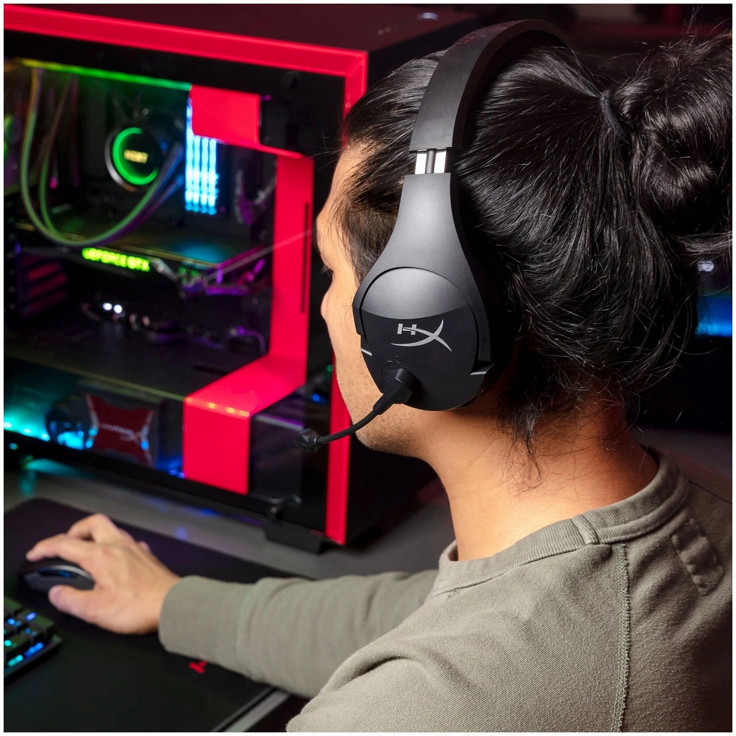 Наушники с микрофоном HyperX Cloud Stinger Core Wireless (CS002) черный мониторные Radio оголовье (4P4F0AA)