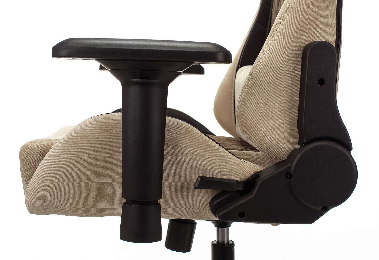 Кресло игровое Zombie VIKING 7 KNIGHT Fabric коричневый/бежевый ткань/эко.кожа с подголов. крестов. металл Кресло игровое Zombie VIKING 7 KNIGHT Fabric коричневый/бежевый ткань/эко.кожа с подголов. крестов. металл