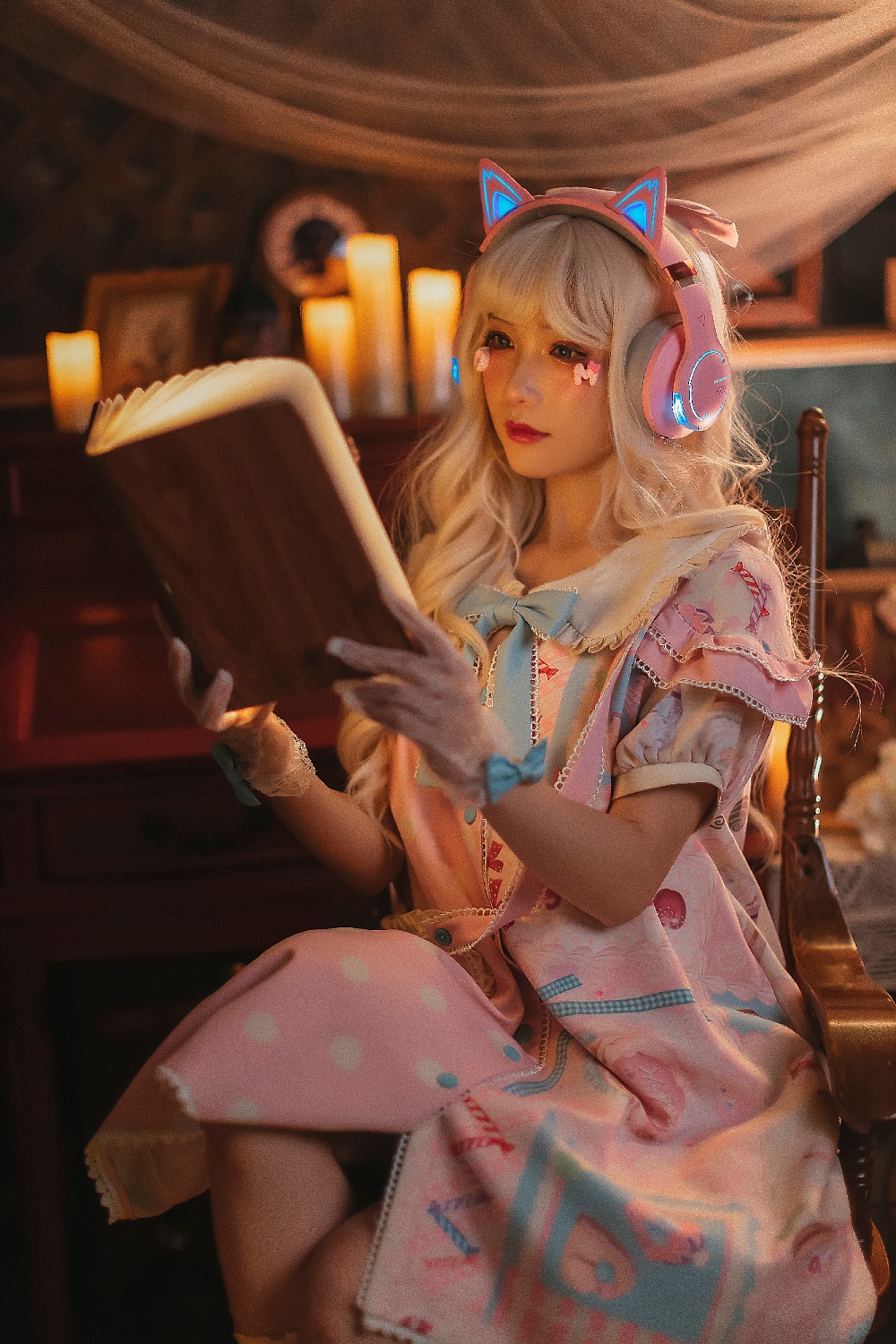 Наушники с микрофоном Edifier G5BT Cat розовый/серый мониторные BT оголовье