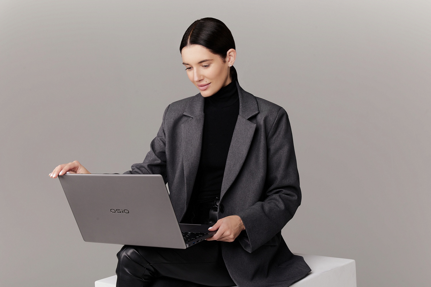 Ноутбук Osio FocusLine F150i-002 Core i3 1125G4 16Gb SSD256Gb Intel UHD Graphics 15.6" IPS FHD (1920x1080) Windows 11 Home grey WiFi BT Cam 6000mAh