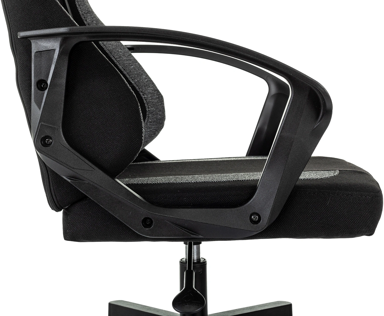 Кресло игровое Knight Optimum черный/серый крестов. пластик