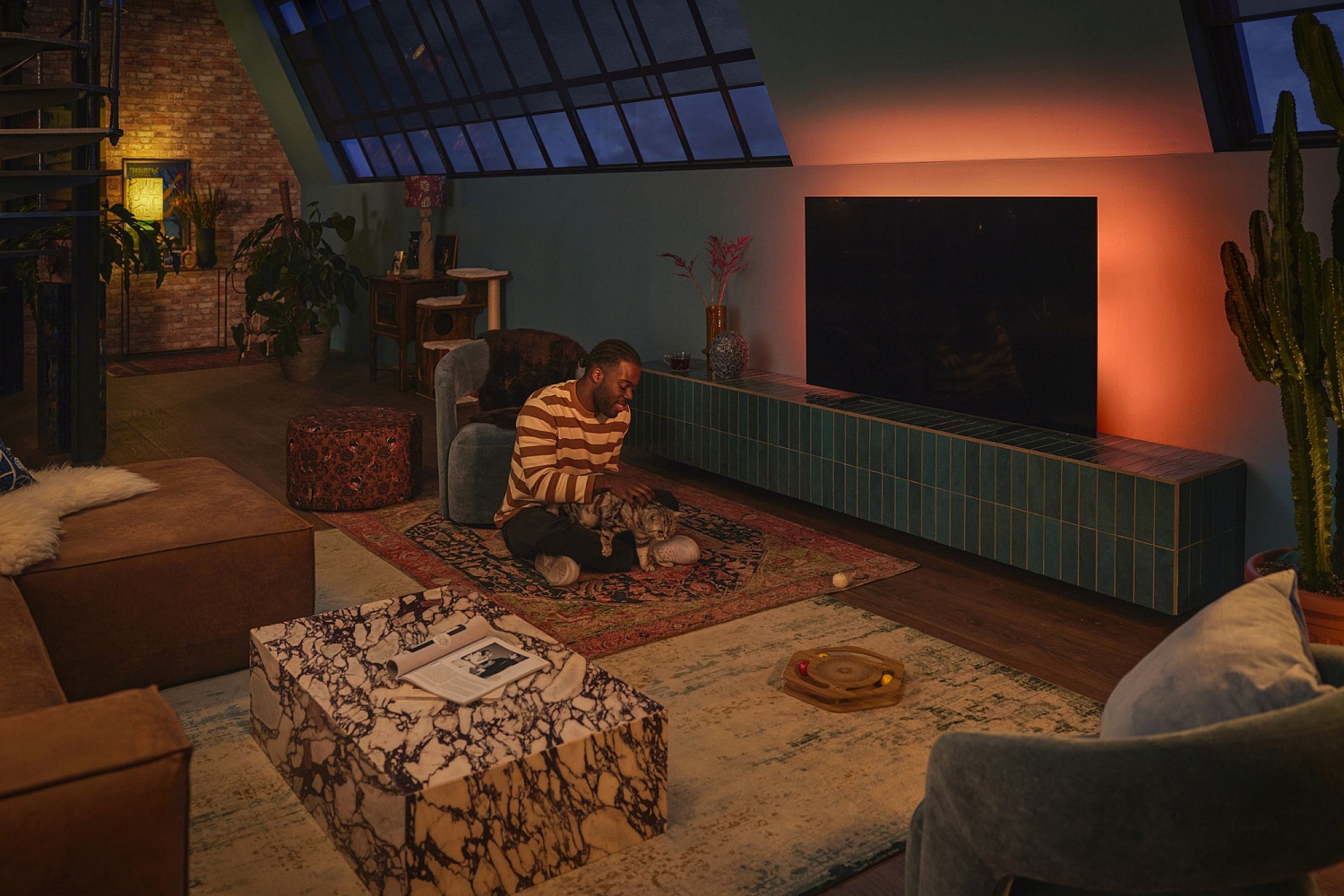 Телевизор OLED Philips 55" 55OLED708/12 антрацитовый 4K Ultra HD 120Hz DVB-T DVB-T2 DVB-C DVB-S DVB-S2 USB WiFi Smart TV