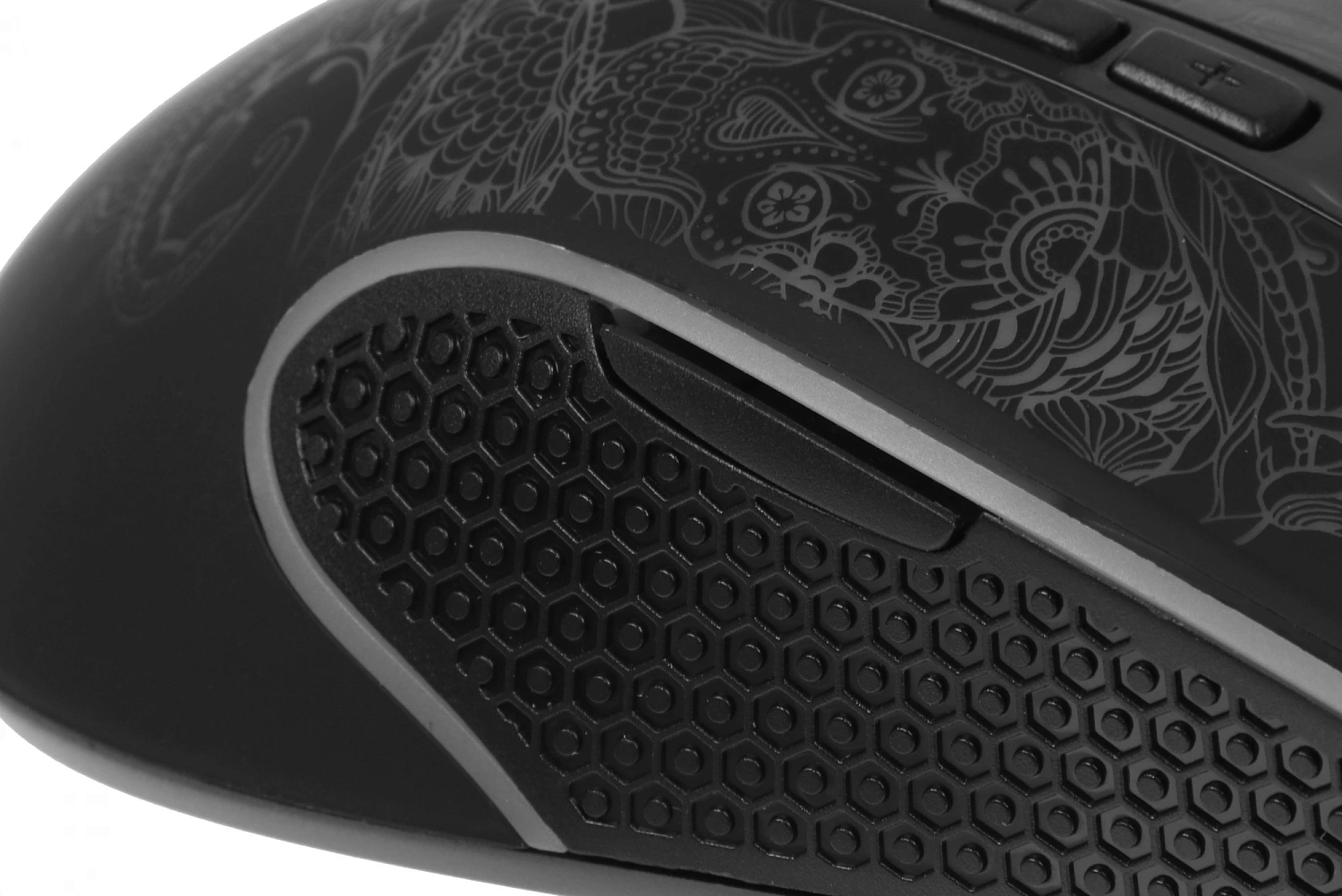 Мышь Defender Venom GM-640L черный оптическая 7200dpi USB 7but (52640) Мышь Defender Venom GM-640L черный оптическая 7200dpi USB 7but (52640)