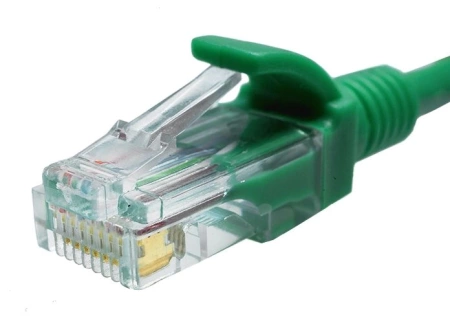 Патч-корд Suprlan 10-0157 UTP RJ-45 вил.-вилка RJ-45 кат.5E 1м зеленый LSZH 24AWG