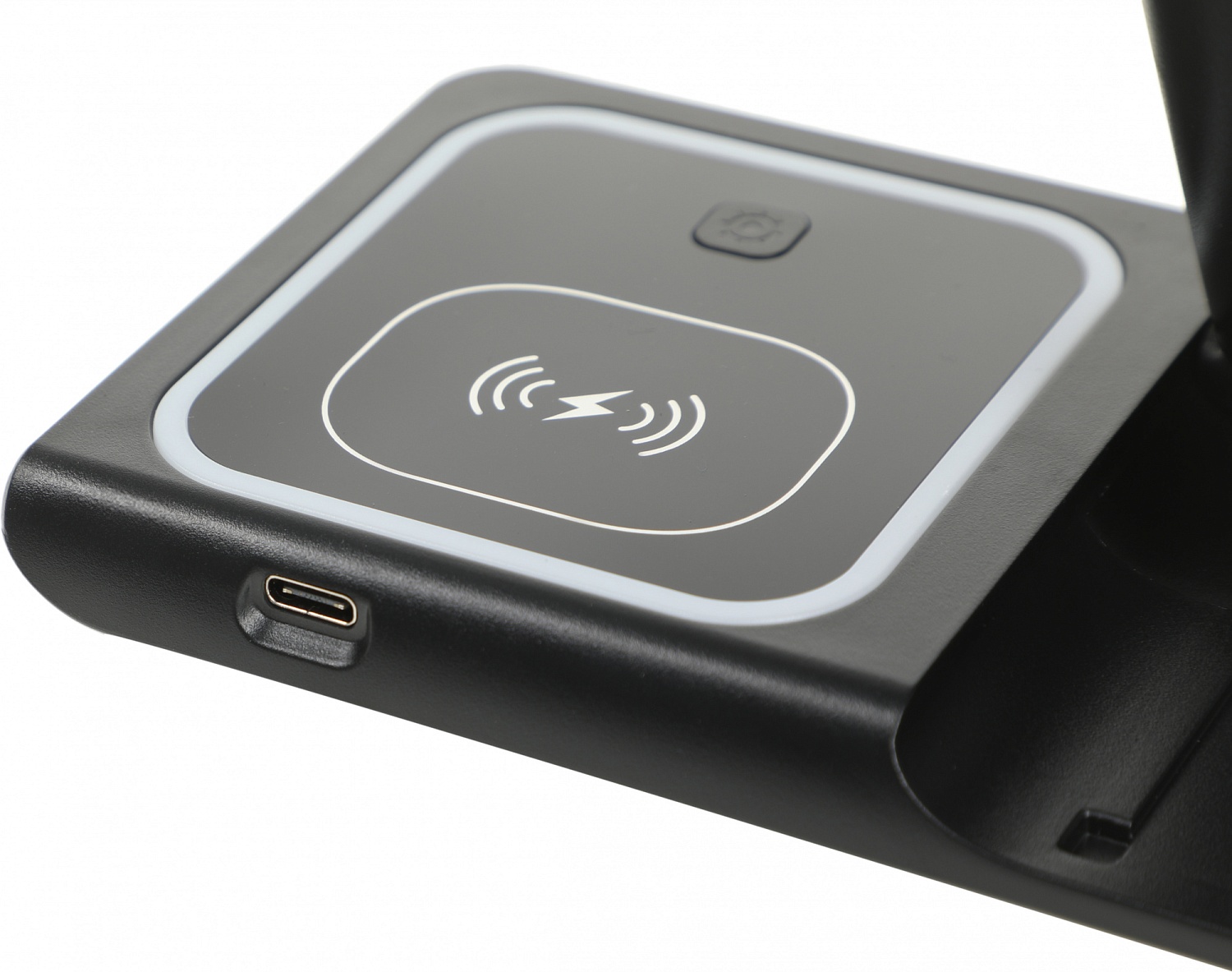 Беспроводное зар./устр. Buro CWC-QC4 18W 3A (PD) USB Type-C для Apple черный (CWC-QC4A18BK)