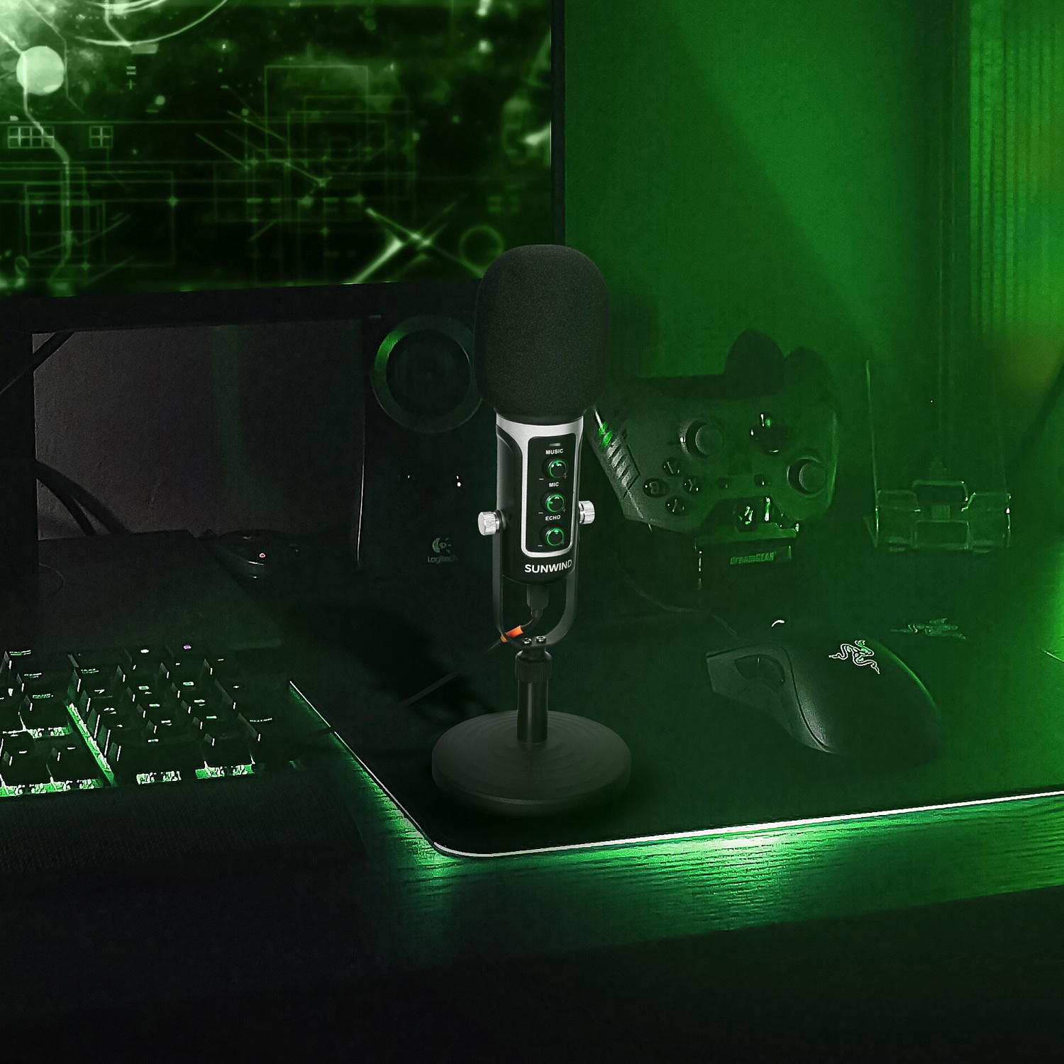 Микрофон проводной SunWind SW-SM500G 1.8м черный