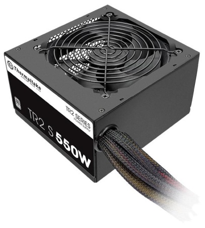 Блок питания Thermaltake ATX 550W TR2 S 80+ (20+4pin) APFC 120mm fan 5xSATA RTL