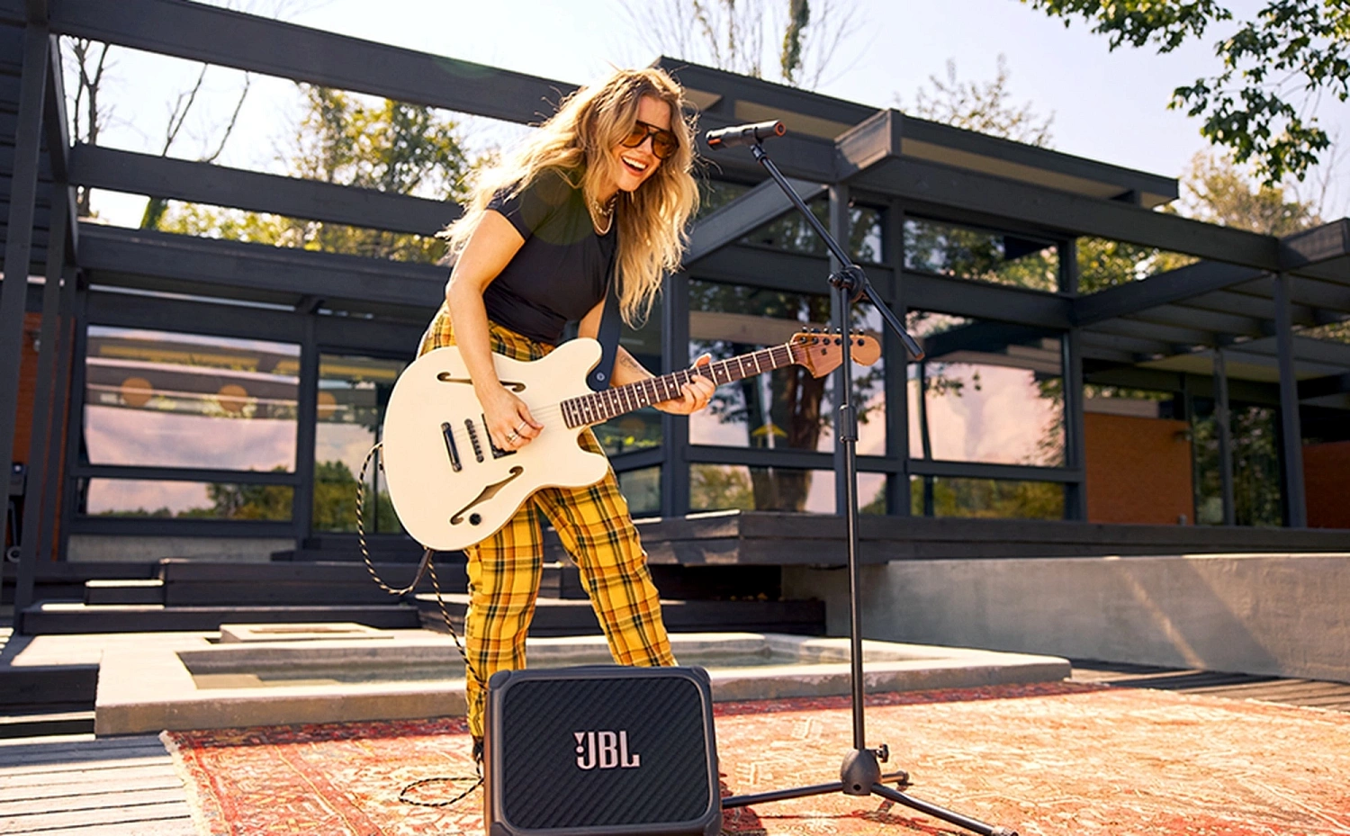 Колонка порт. JBL BandBox Trio черный 135W 2.1 Bluetooth/3.5Jack/6.3Jack/USB-C (JBLBANDBOXTRIO)